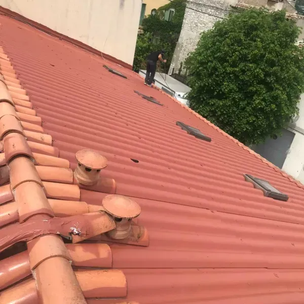 Couvreur près de Saint-Gilles